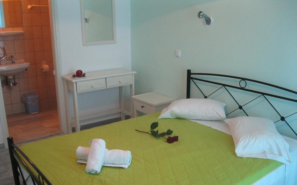 Naxos City Very-Kokkos Pension 2 חדר תמונה